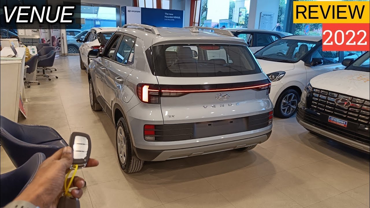 2022 Hyundai Venue SX: Best Feature-Packed Compact SUV Under 11 Lakhs