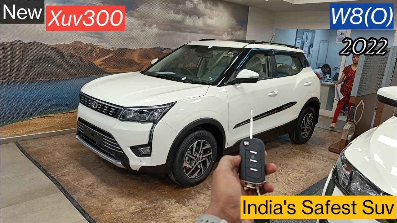 2022 Mahindra XUV300 W8 Optional: Top Model Features and Updates Explained
