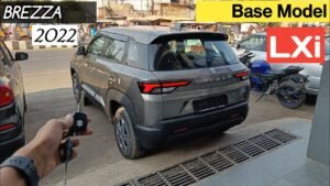 2022 Maruti Brezza LXi Base Model Review: Range Rover Look at Just 7.99 Lakh