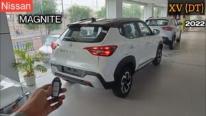 2022 Nissan Magnite XV Dual Tone Review: Price, Features, and Interior