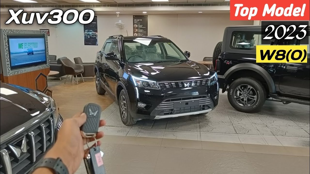 2023 Mahindra XUV300 W8 (O) Top Model Review: Price, Features, and Safety Rating