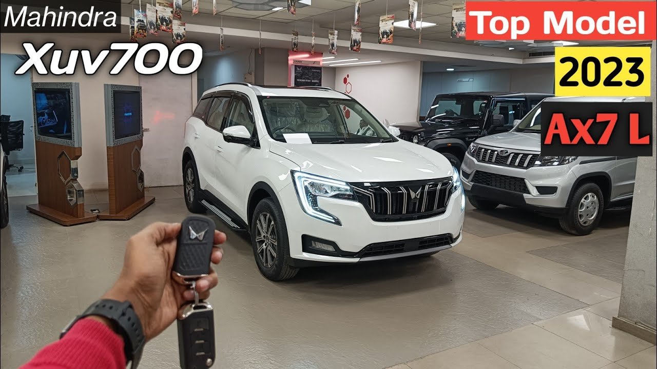2023 Mahindra XUV700 AX7 Luxury AMT: Features Loaded 7-Seater SUV Review