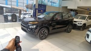 2023 Tata Harrier XZA Plus Red Dark Edition Review: Features and Performance of the Muscular Black Beast