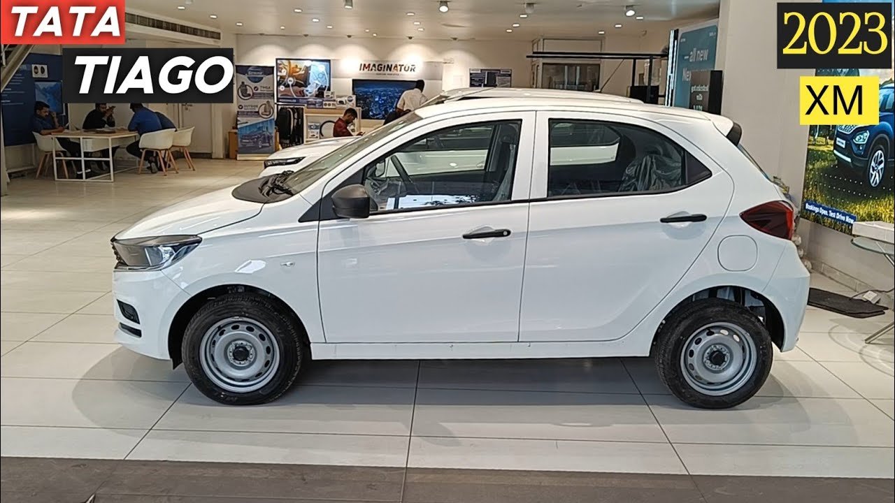 2023 Tata Tiago XM Review: Features and Real-Life Performance of the Second Base Model