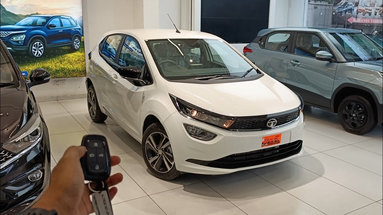 2024 Tata Altroz XZ: Review, Price, and Features of the Second Top Model