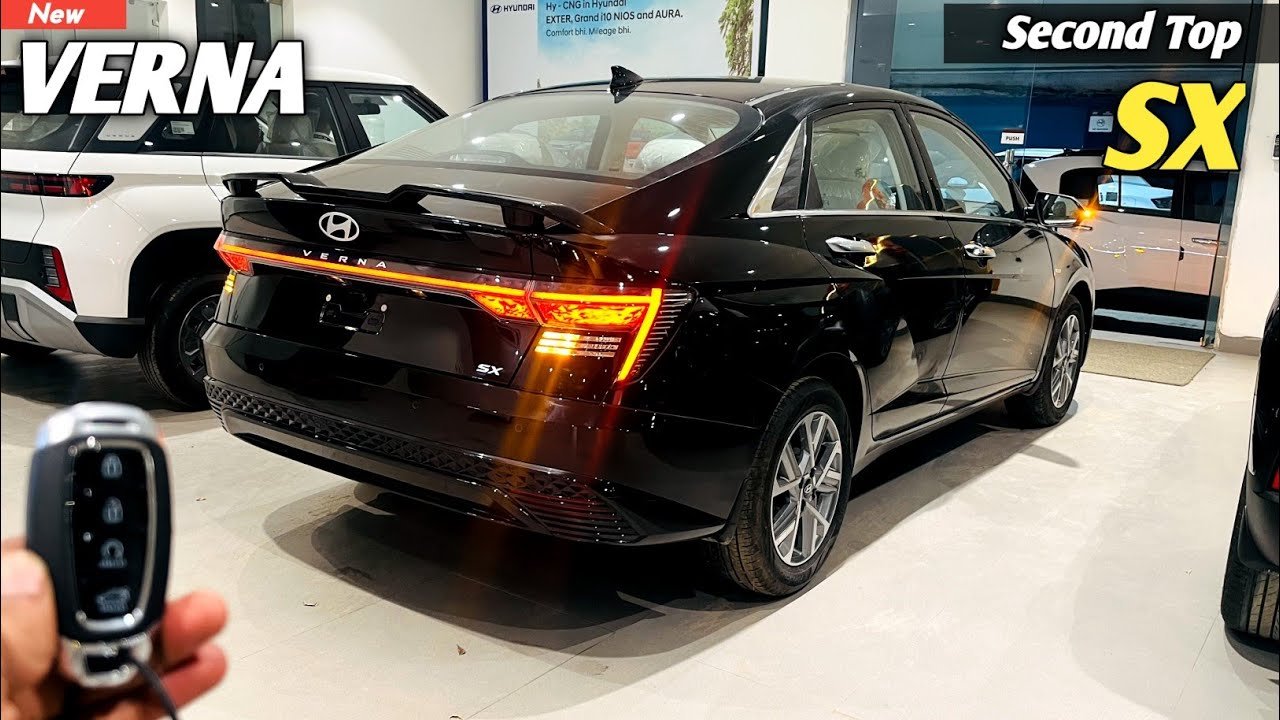 2025 Hyundai Verna SX Second Top Model Features and Price Review
