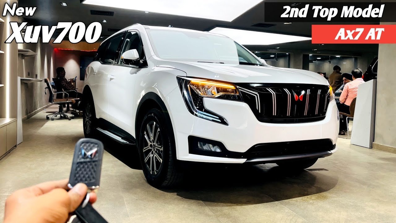 2026 Mahindra XUV700 AX7 Diesel Second Top Model Review and New Price Update