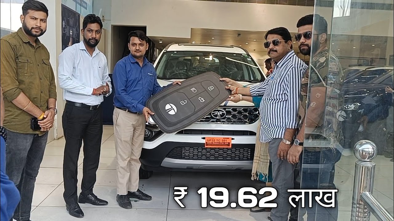 New Tata Safari 2023 Delivery: Features Loaded 7-Seater SUV Walkthrough