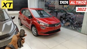 Tata Altroz XT 2022 Review: Most Value for Money Variant at 7.80 Lakh